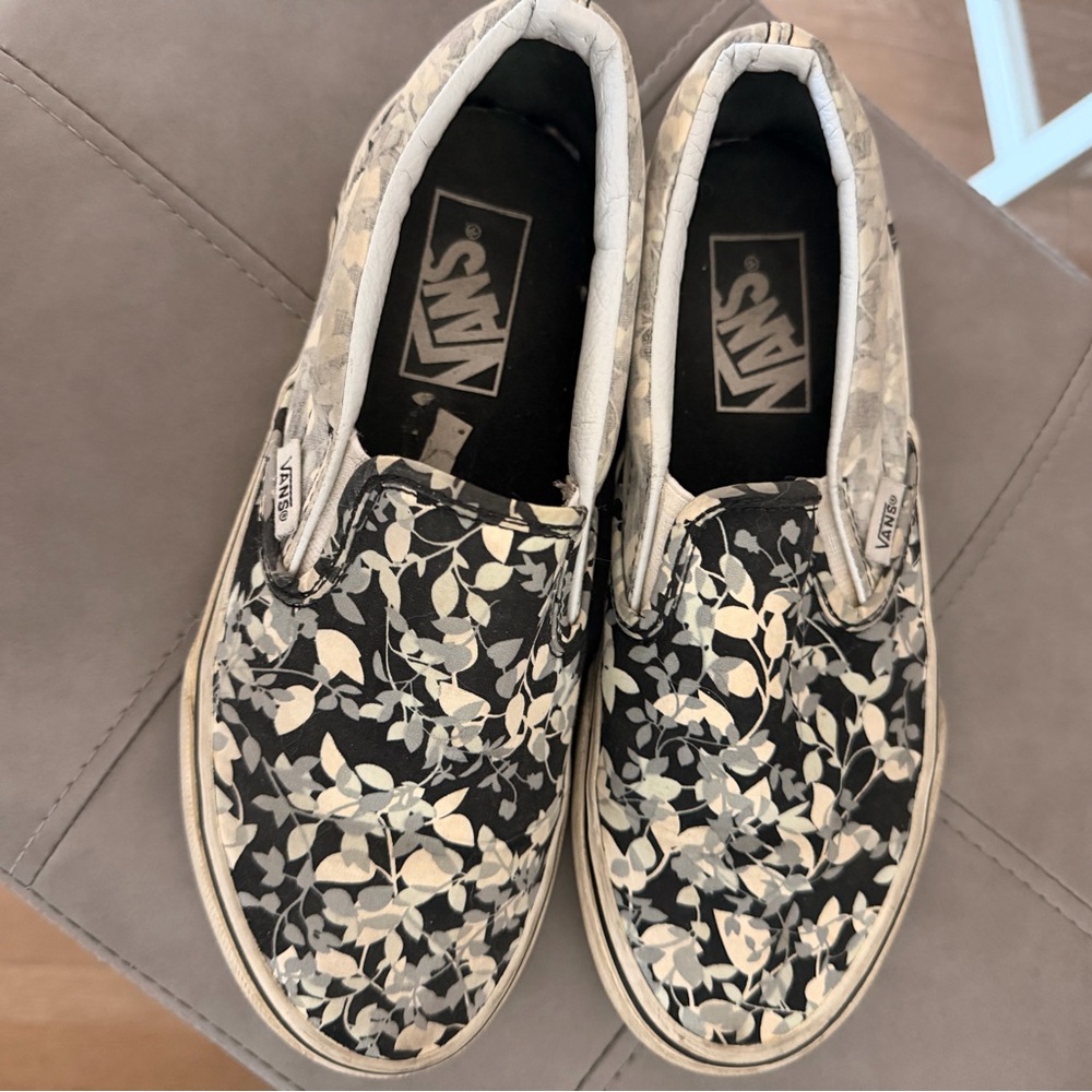 Vans Leaf Pattern Slip-Ons